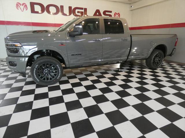 2026 RAM Ram 3500 RAM 3500 LIMITED CREW CAB 4X4 8 BOX