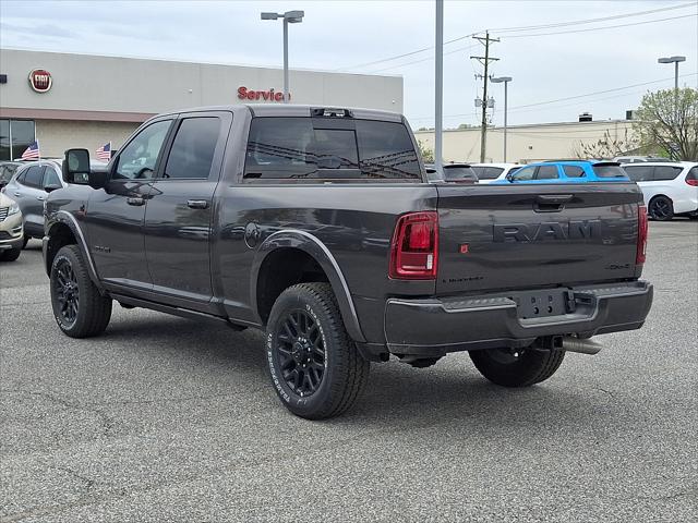 2026 RAM Ram 3500 RAM 3500 LIMITED CREW CAB 4X4 64 BOX