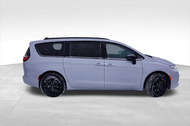 2026 Chrysler Pacifica PACIFICA LIMITED AWD