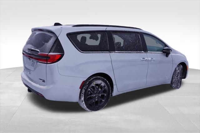 2026 Chrysler Pacifica PACIFICA LIMITED AWD
