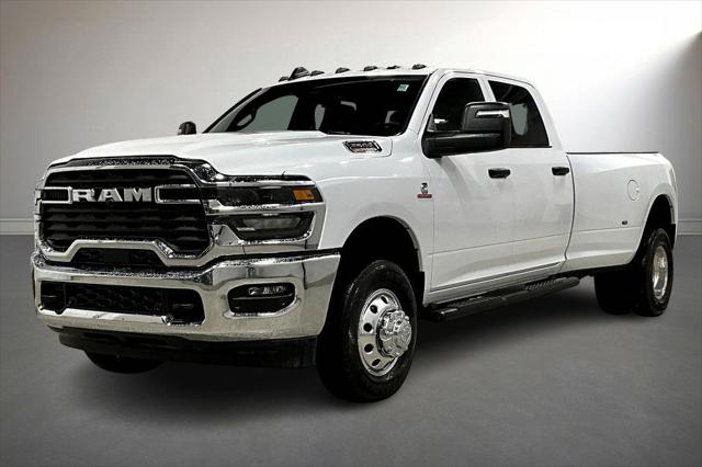 2026 RAM Ram 3500 RAM 3500 TRADESMAN CREW CAB 4X4 8 BOX