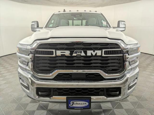 2026 RAM Ram 3500 RAM 3500 TRADESMAN CREW CAB 4X4 8 BOX