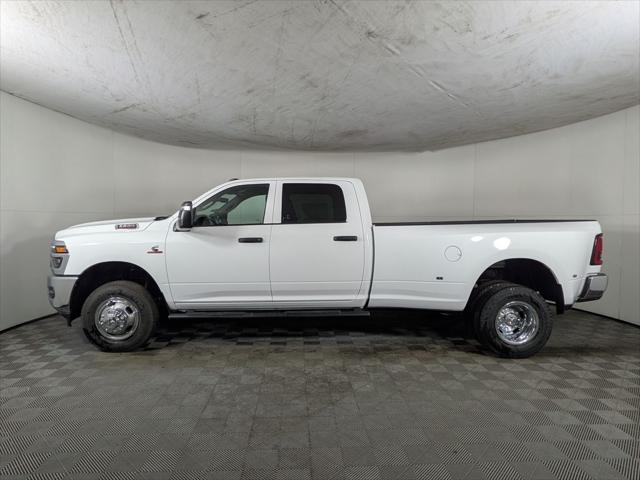 2026 RAM Ram 3500 RAM 3500 TRADESMAN CREW CAB 4X4 8 BOX