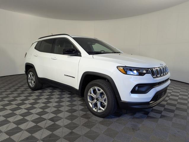 2026 Jeep Compass COMPASS LATITUDE 4X4