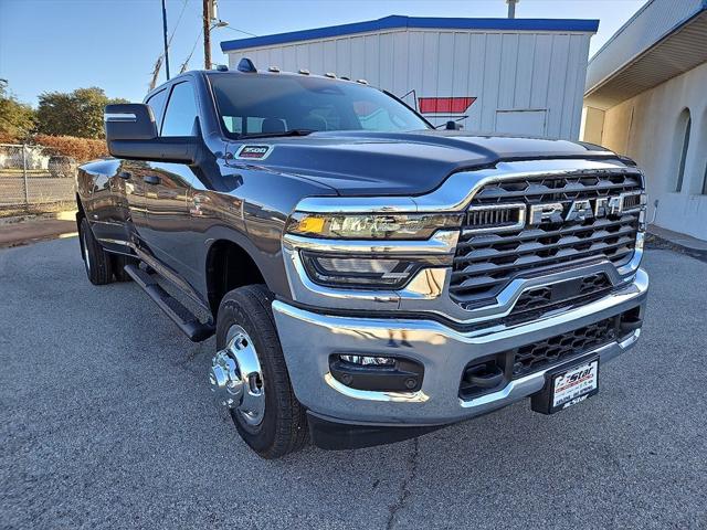 2026 RAM Ram 3500 RAM 3500 TRADESMAN CREW CAB 4X4 8 BOX
