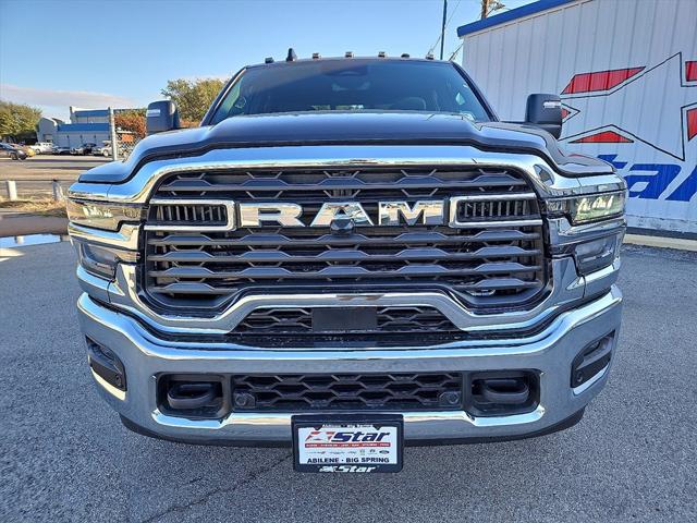 2026 RAM Ram 3500 RAM 3500 TRADESMAN CREW CAB 4X4 8 BOX