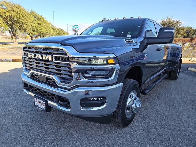 2026 RAM Ram 3500 RAM 3500 TRADESMAN CREW CAB 4X4 8 BOX