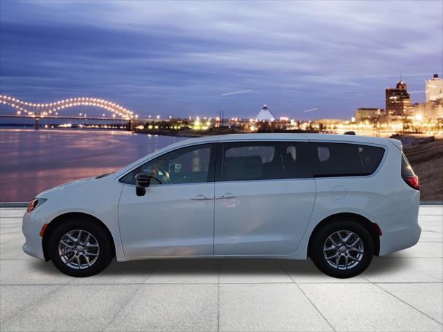 2026 Chrysler Voyager VOYAGER LX