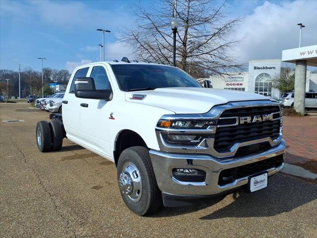 2026 RAM Ram 3500 Chassis Cab RAM 3500 TRADESMAN CREW CAB CHASSIS 4X4 60 CA