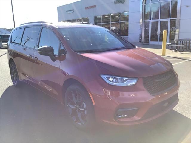 2026 Chrysler Pacifica PACIFICA SELECT AWD