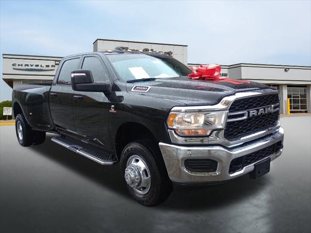 2024 RAM 3500 Tradesman Crew Cab 4x4 8 Box 2024 RAM 3500 Tradesman Crew Cab 4x4 8 Box
