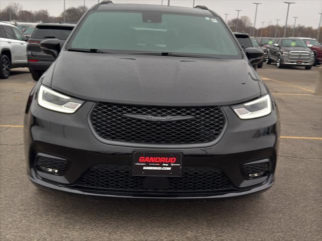 2024 Chrysler Pacifica Touring L 2024 Chrysler Pacifica Touring L