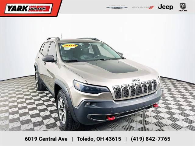 2019 Jeep Cherokee Trailhawk 4x4 2019 Jeep Cherokee Trailhawk 4x4