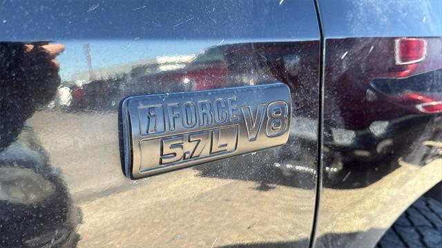 2019 Toyota Tundra SR5 5.7L V8 2019 Toyota Tundra SR5 5.7L V8