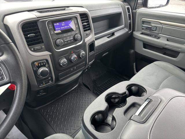 2017 RAM 1500 Express Regular Cab 4x4 64 Box 2017 RAM 1500 Express Regular Cab 4x4 64 Box