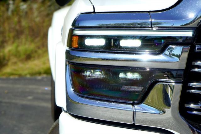 2025 RAM Ram 3500 RAM 3500 LIMITED LONGHORN CREW CAB 4X4 8 BOX 2025 RAM Ram 3500 RAM 3500 LIMITED LONGHORN CREW CAB 4X4 8 BOX