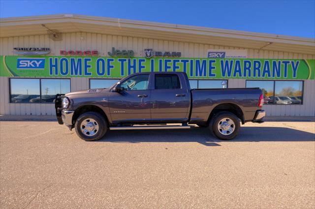 2020 RAM 3500 Tradesman Crew Cab 4x4 64 Box