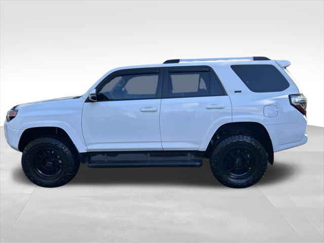2020 Toyota 4Runner SR5 2020 Toyota 4Runner SR5