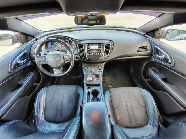 2015 Chrysler 200 S 2015 Chrysler 200 S