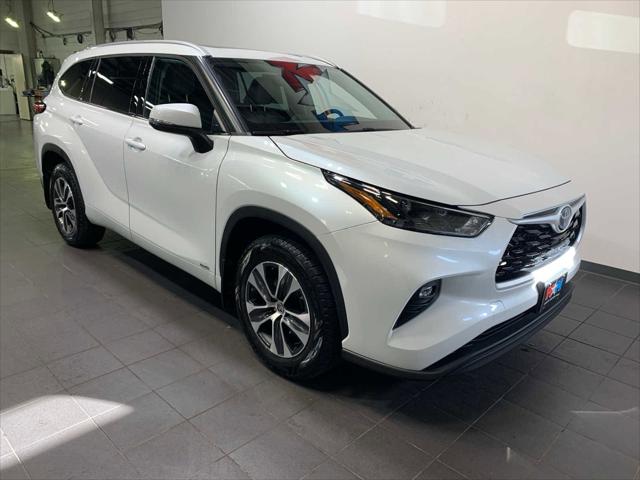 2022 Toyota Highlander Hybrid XLE 2022 Toyota Highlander Hybrid XLE