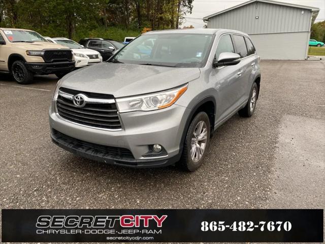 2015 Toyota Highlander LE Plus V6 2015 Toyota Highlander LE Plus V6