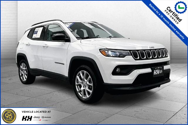 2022 Jeep Compass Latitude Lux 4x4 2022 Jeep Compass Latitude Lux 4x4