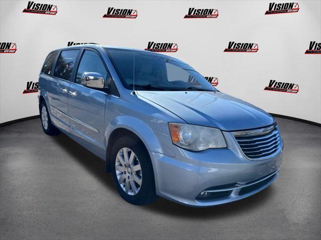 2012 Chrysler Town and Country Touring-L