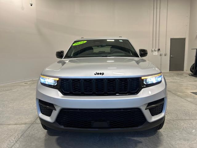 2024 Jeep Grand Cherokee Altitude X 4x4 2024 Jeep Grand Cherokee Altitude X 4x4