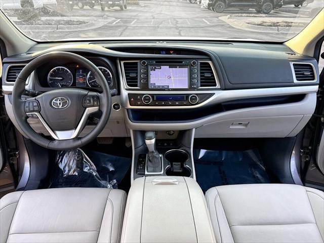 2015 Toyota Highlander XLE V6 2015 Toyota Highlander XLE V6