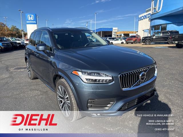 2022 Volvo XC90 T6 Momentum 7 Passenger 2022 Volvo XC90 T6 Momentum 7 Passenger