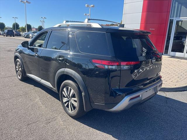 2024 Nissan Pathfinder SL 4WD 2024 Nissan Pathfinder SL 4WD
