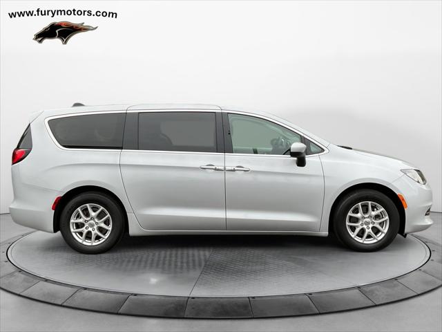 2022 Chrysler Voyager LX 2022 Chrysler Voyager LX