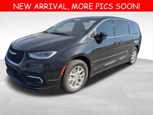 2024 Chrysler Pacifica Touring L 2024 Chrysler Pacifica Touring L