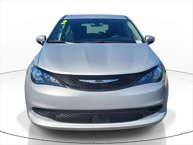 2022 Chrysler Voyager LX 2022 Chrysler Voyager LX