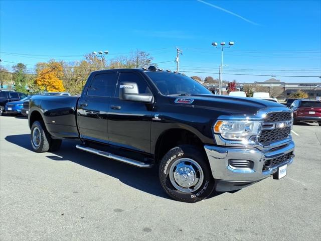 2024 RAM 3500 Tradesman Crew Cab 4x4 8 Box