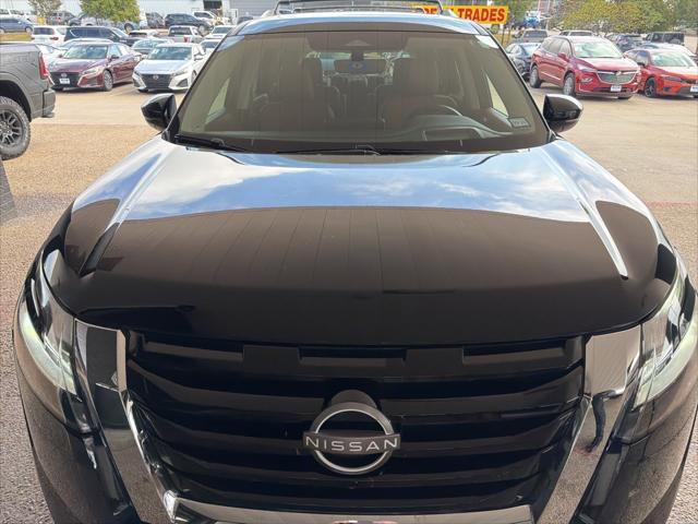 2024 Nissan Pathfinder Platinum FWD 2024 Nissan Pathfinder Platinum FWD