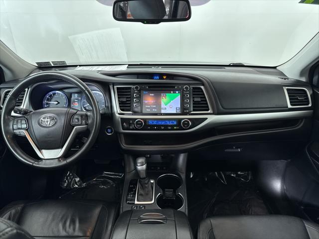 2014 Toyota Highlander XLE V6 2014 Toyota Highlander XLE V6