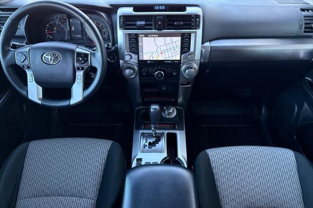 2021 Toyota 4Runner SR5 2021 Toyota 4Runner SR5