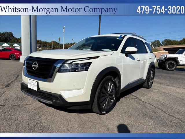 2024 Nissan Pathfinder SL FWD
