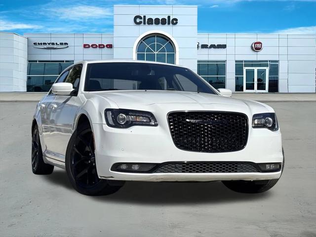 2022 Chrysler 300 S