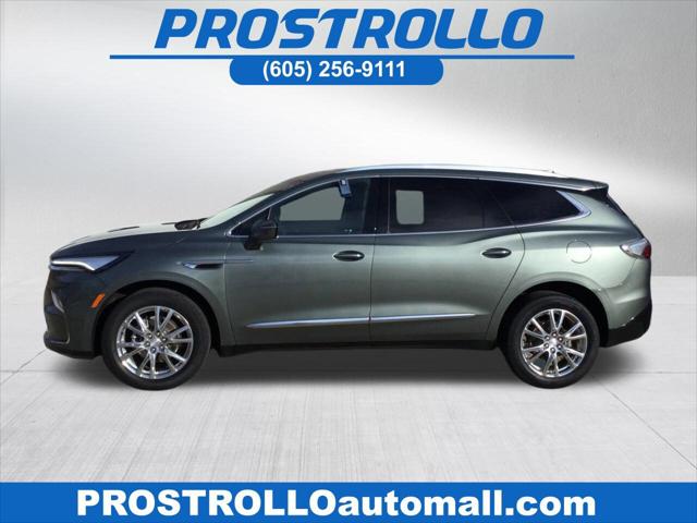 2022 Buick Enclave AWD Essence 2022 Buick Enclave AWD Essence