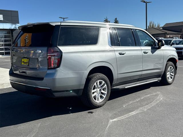 2024 Chevrolet Suburban 4WD LT