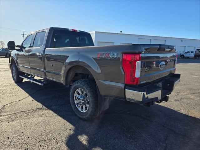2017 Ford F-350 LARIAT 2017 Ford F-350 LARIAT