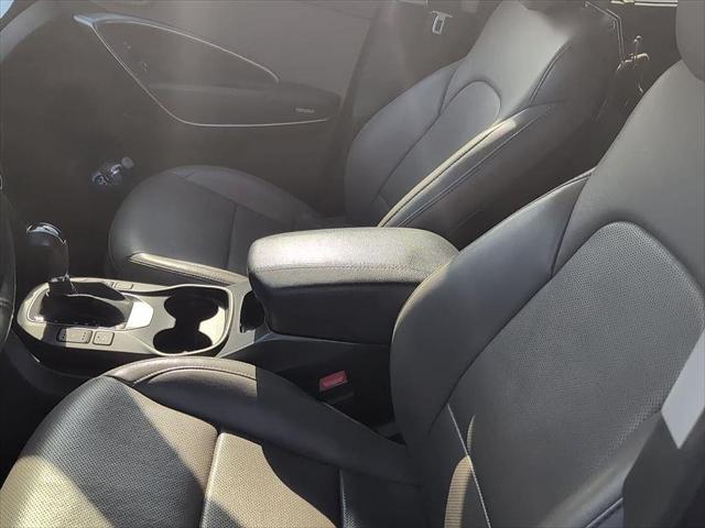 2017 Hyundai Santa Fe Sport 2.4L 2017 Hyundai Santa Fe Sport 2.4L