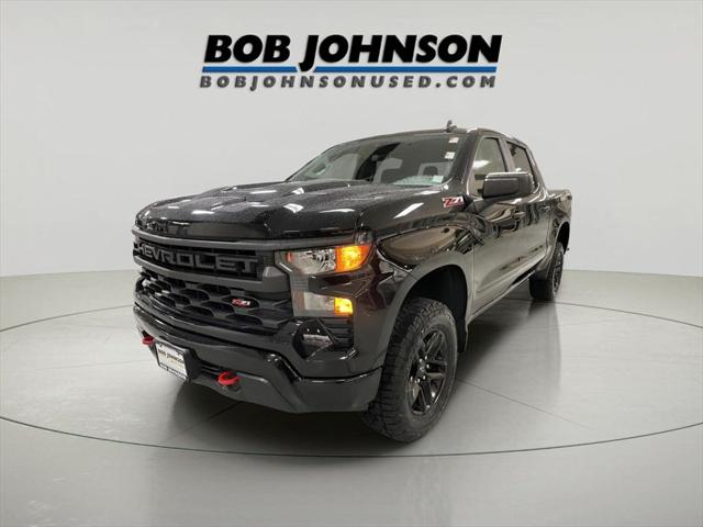 2022 Chevrolet Silverado 1500 4WD Crew Cab Short Bed Custom Trail Boss