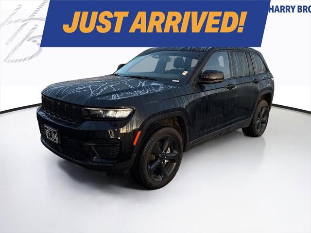 2023 Jeep Grand Cherokee Altitude 4x4 2023 Jeep Grand Cherokee Altitude 4x4