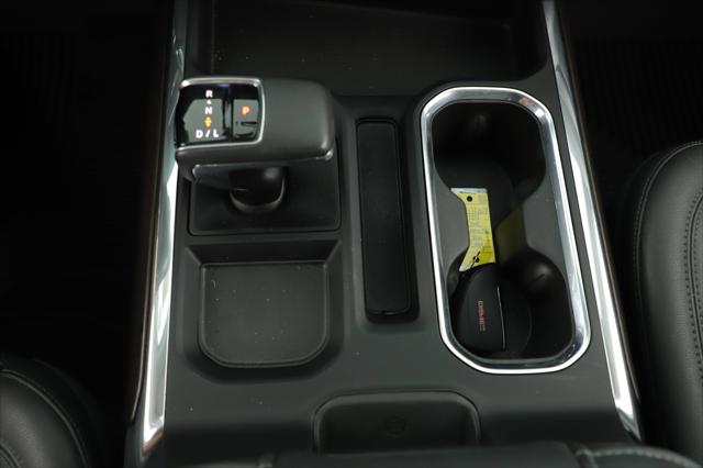 2022 GMC Sierra 1500 4WD Crew Cab Short Box SLT