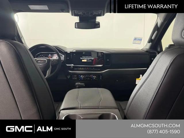 2025 GMC Sierra 1500 2WD Crew Cab Short Box SLT