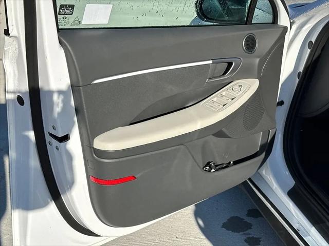 2025 Hyundai Sonata SE