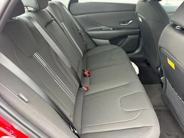 2025 Hyundai Elantra SEL Convenience